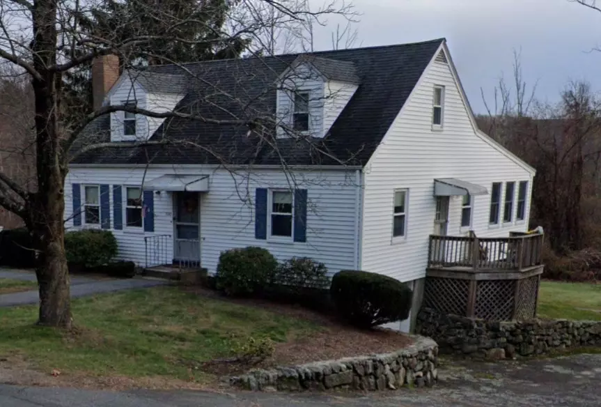 320 Concord Ave, Lexington, MA 02421