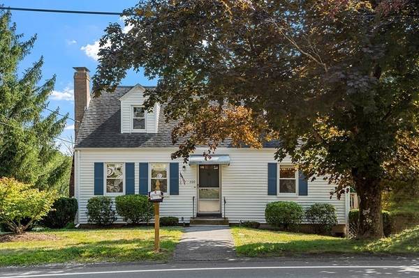 320 Concord Ave, Lexington, MA 02421