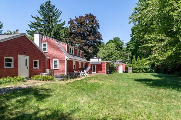 Wayland, MA 01778,6 Davelin Road