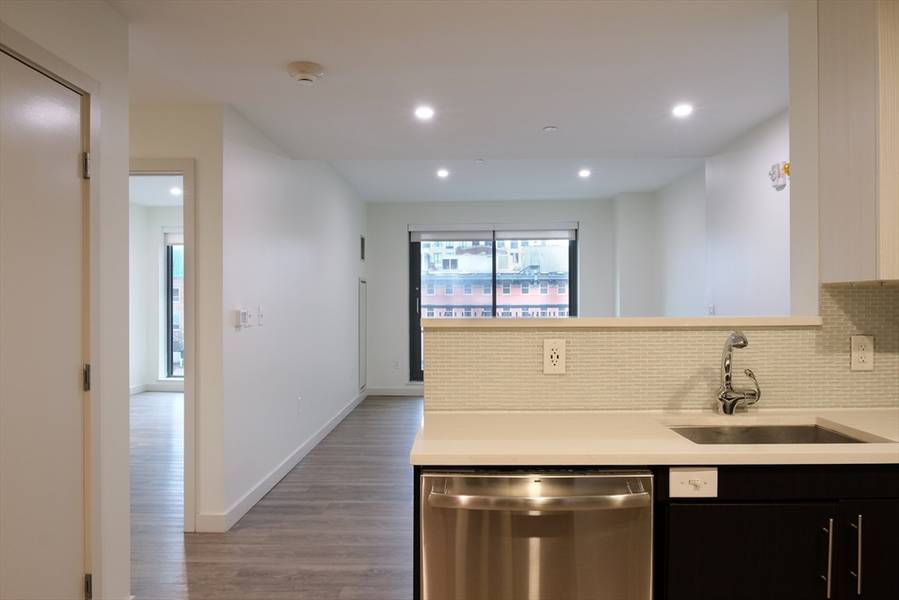 1 Canal St. #1021, Boston, MA 02114