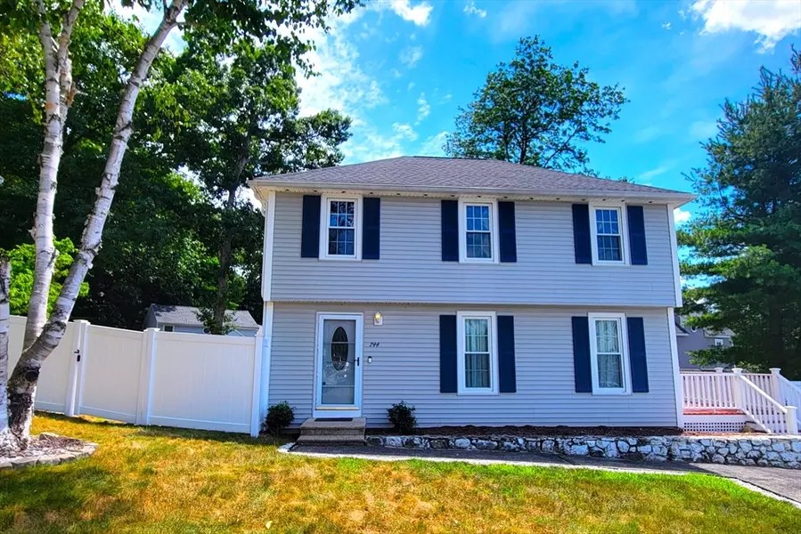 744 Hypine Rd, Dracut, MA 01826