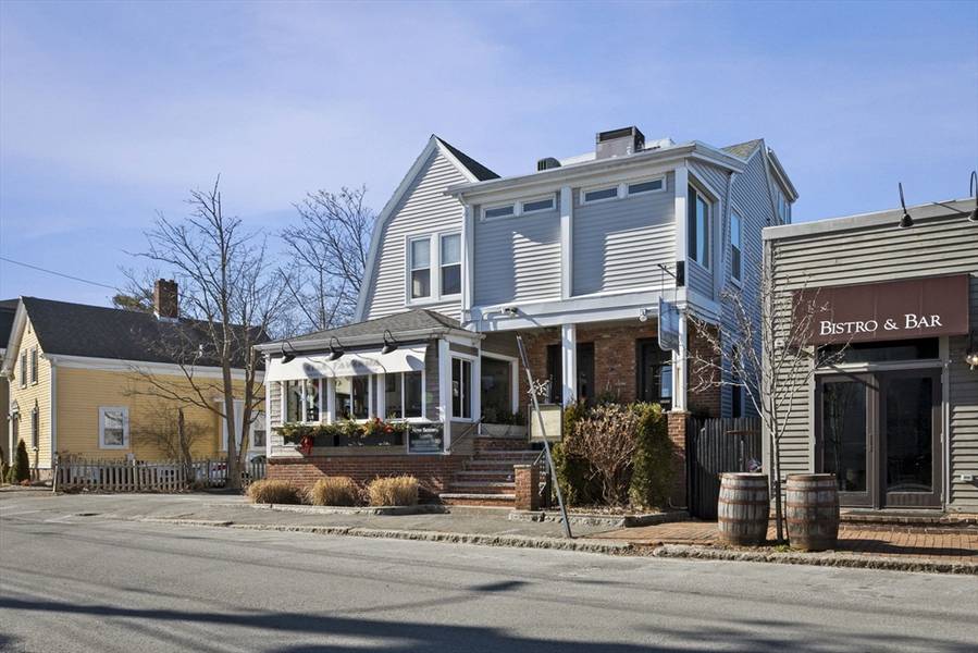 261 Washington Street ##1, Marblehead, MA 01945