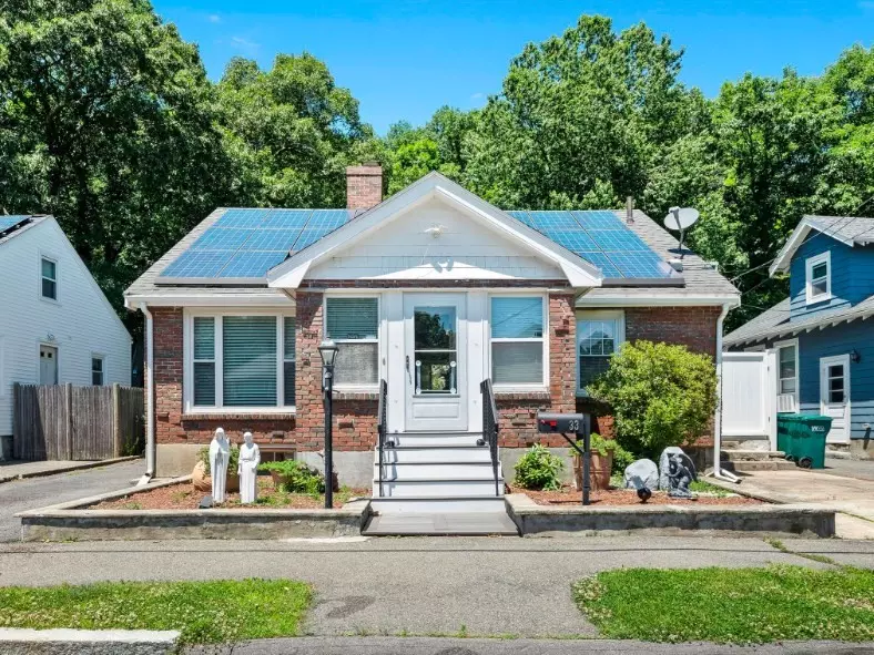 33 Range Ave, Lynn, MA 01904