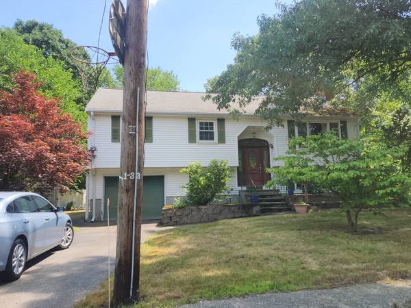 41 Winding Way, Rockland, MA 02370