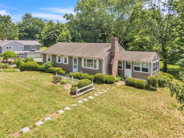 Wilbraham, MA 01095,8 Primrose Lane