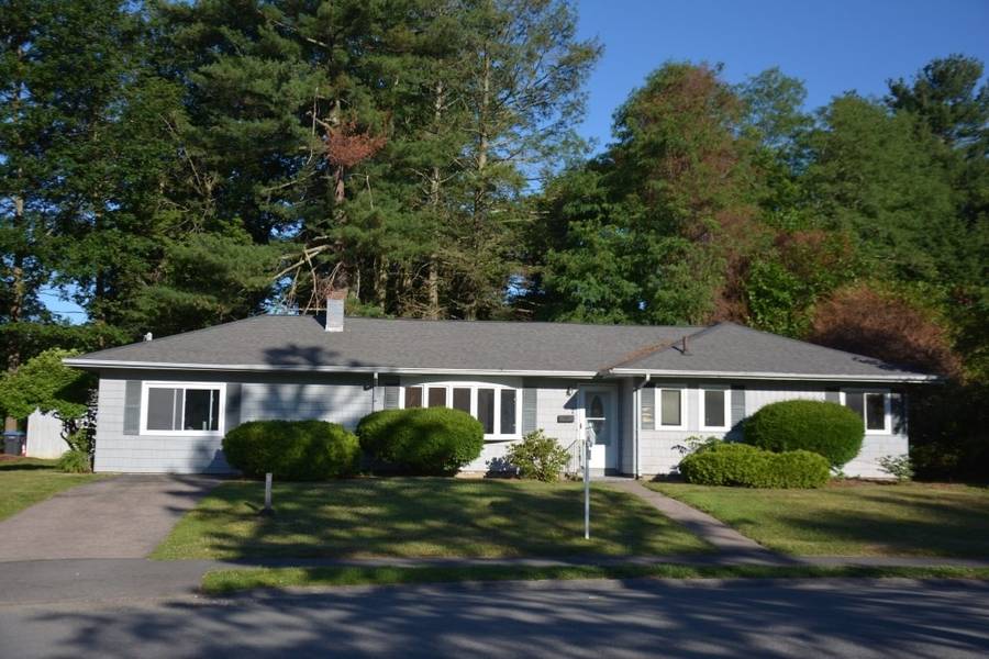 7 Brookdale Rd, Natick, MA 01760