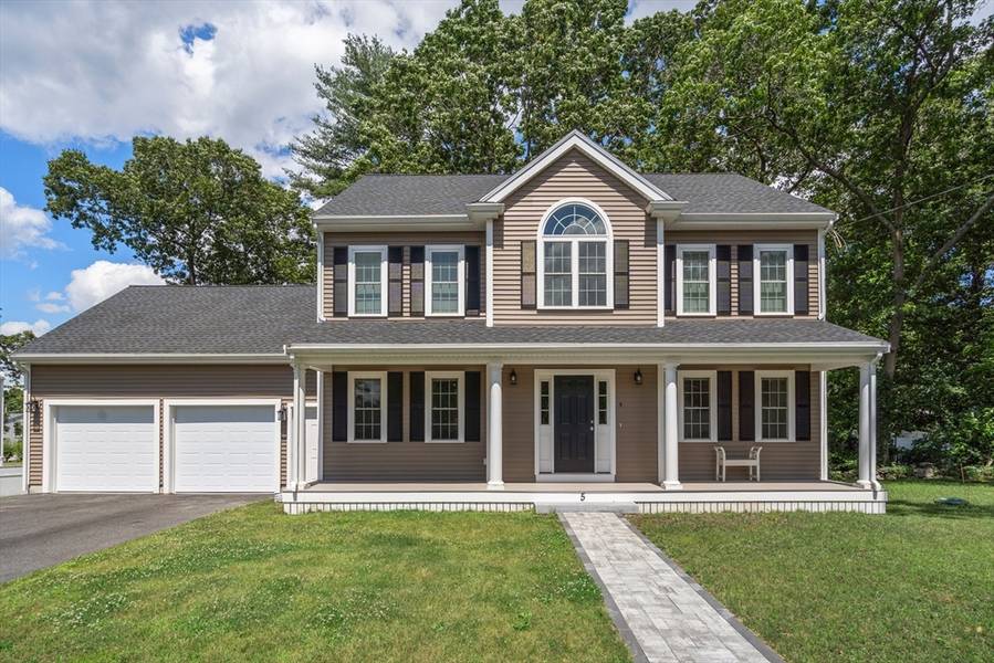 5 Cherry Cir, Randolph, MA 02368