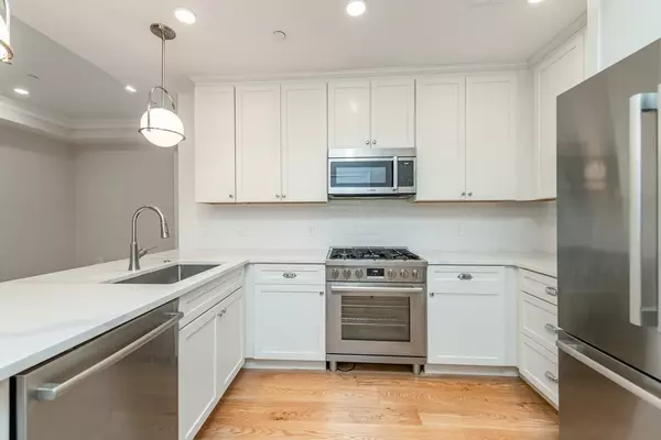 106 Forest Hills Street #203, Boston, MA 02130