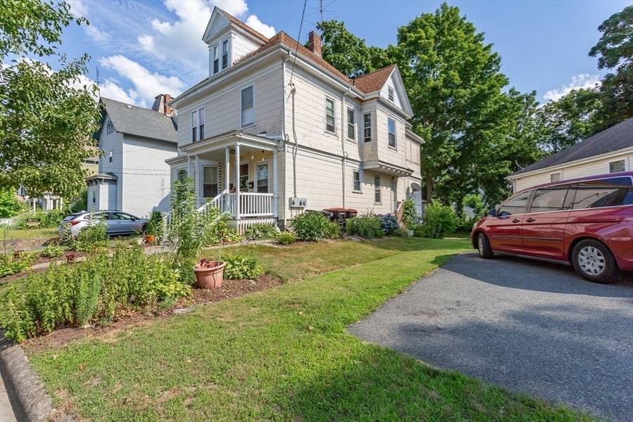 238 Pleasant St, Brockton, MA 02301