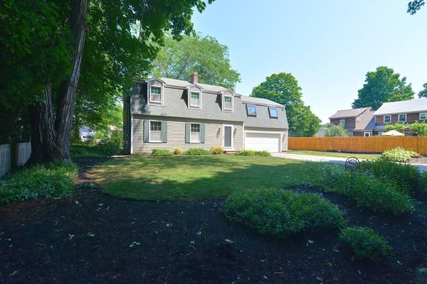 Amesbury, MA 01913,10 Bartlett Pl