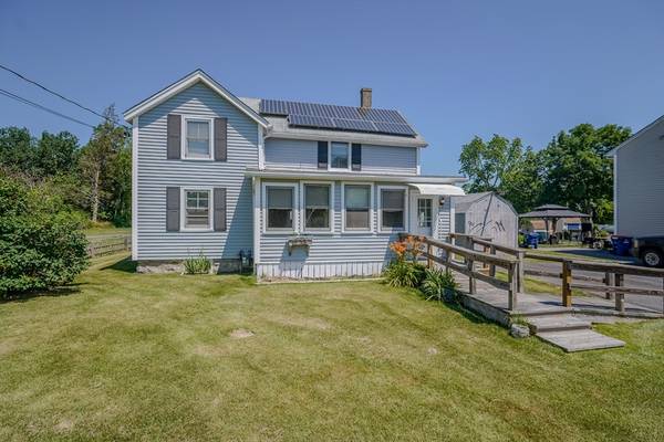 1255 Old Plainville Rd, New Bedford, MA 02745