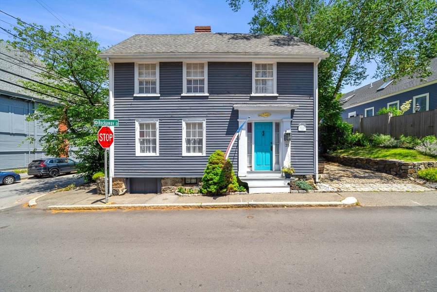 25 Rockaway Street, Marblehead, MA 01945