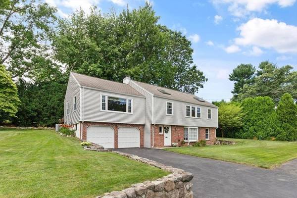 Lynnfield, MA 01940,53 Locksley Rd