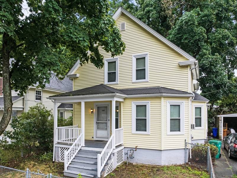 108 Forest St, Attleboro, MA 02703