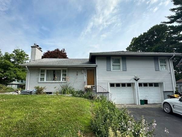 28 Copley Rd, Worcester, MA 01602