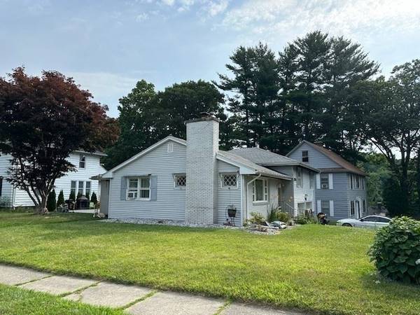 28 Copley Rd, Worcester, MA 01602