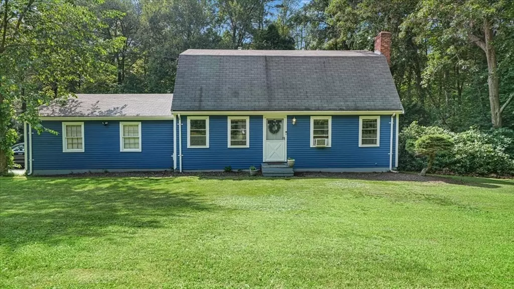 363 Whitney St, Northborough, MA 01532