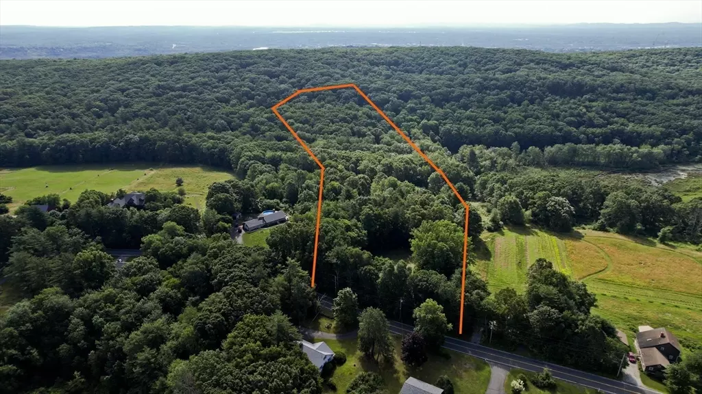 Lot 4 Mountain Rd, Holyoke, MA 01040