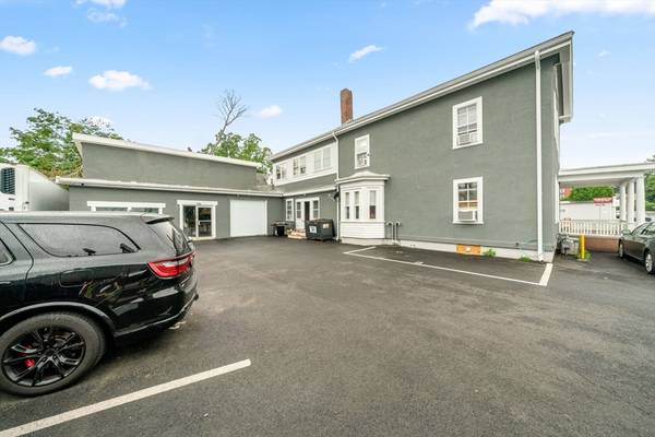 Middleboro, MA 02346,190 Center St