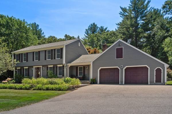 117 Providence St, Mendon, MA 01756