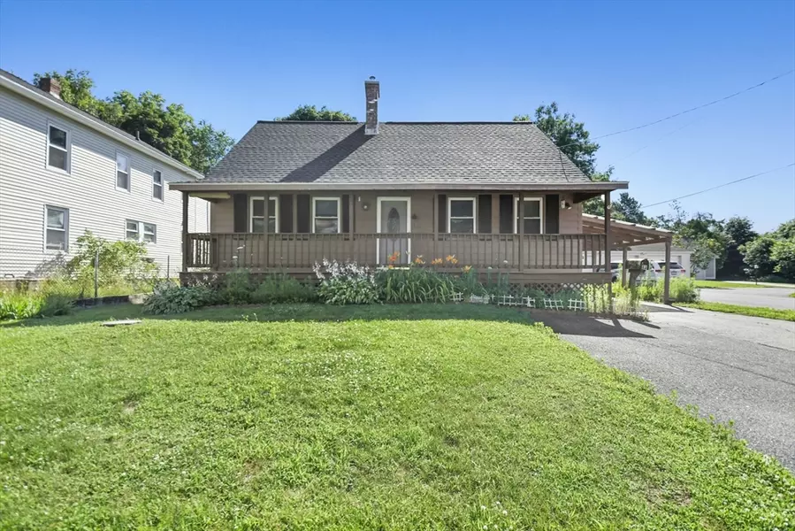 13 Greenlawn Avenue, Grafton, MA 01560