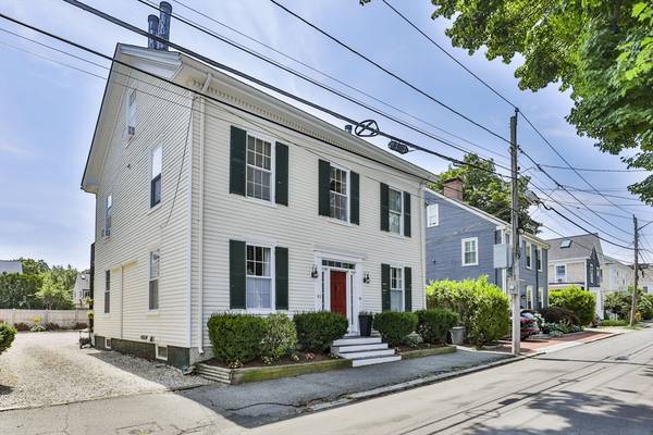 60-62 Milk St #2, Newburyport, MA 01950