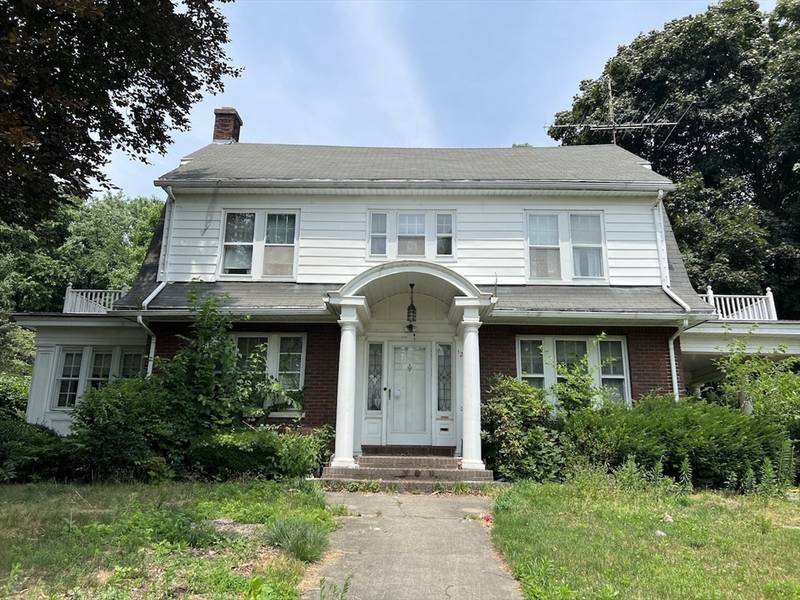 122 Bellevue Avenue, Springfield, MA 01108