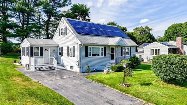 35 Kenwood Rd, Dracut, MA 01826