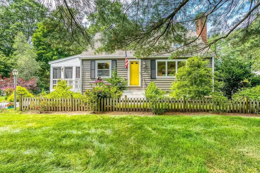 14 Acton Rd, Ashland, MA 01721