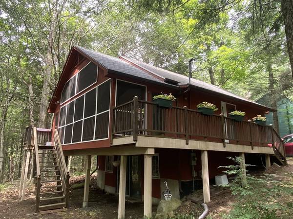 42 Woodchuck Hollow Rd,  Tolland,  MA 01034