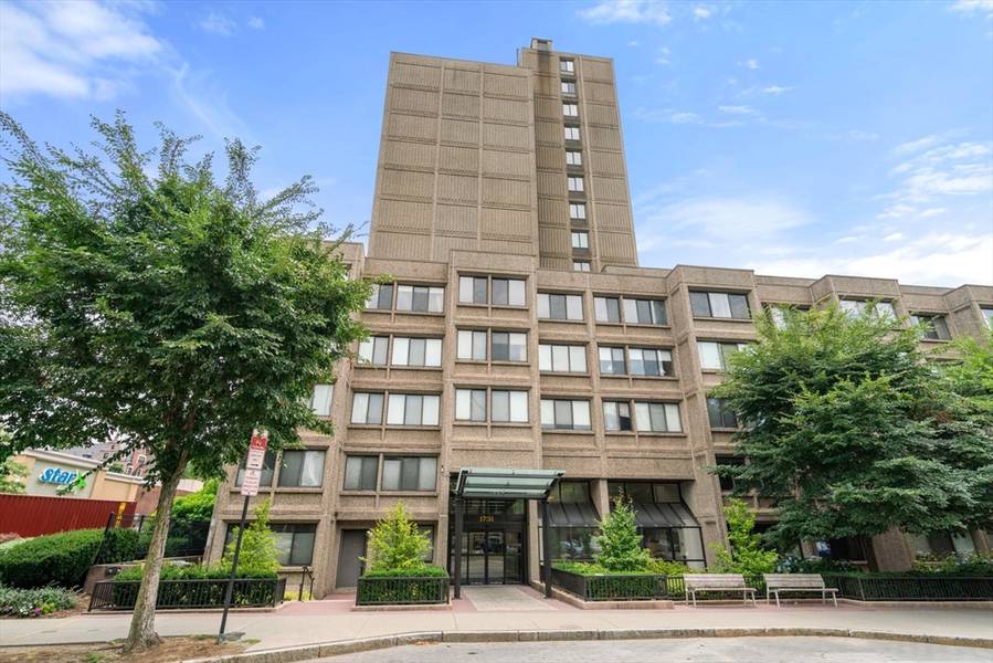 1731 Beacon St #706, Brookline, MA 02445