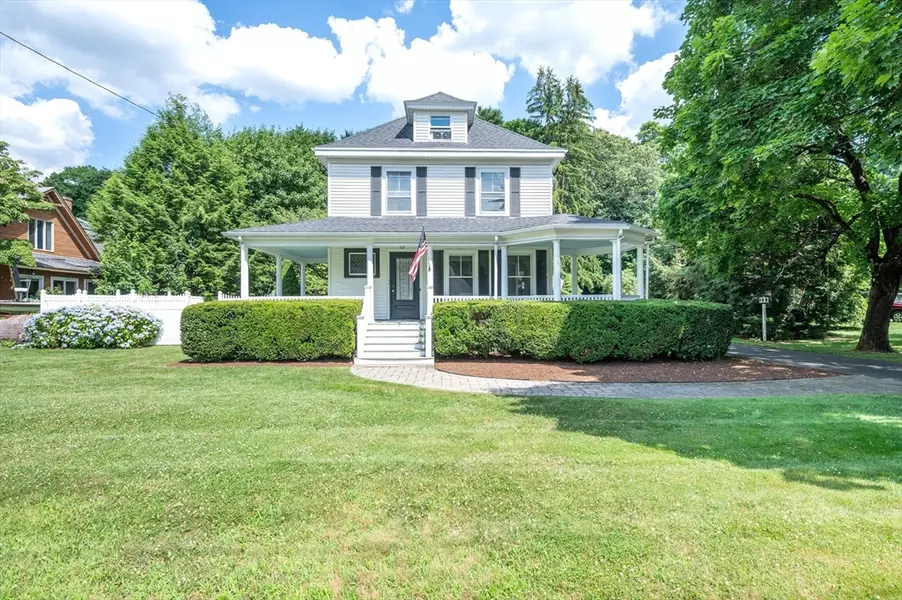 132 Franklin St., Wrentham, MA 02093