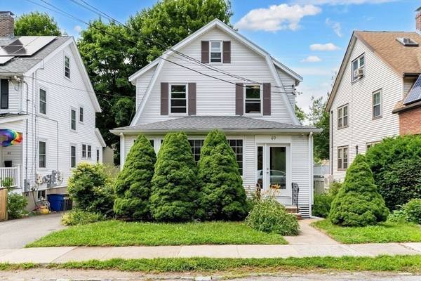 49 Kenilworth Rd, Arlington, MA 02476