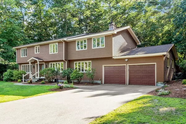 12 Hidden Valley Rd, Westford, MA 01886