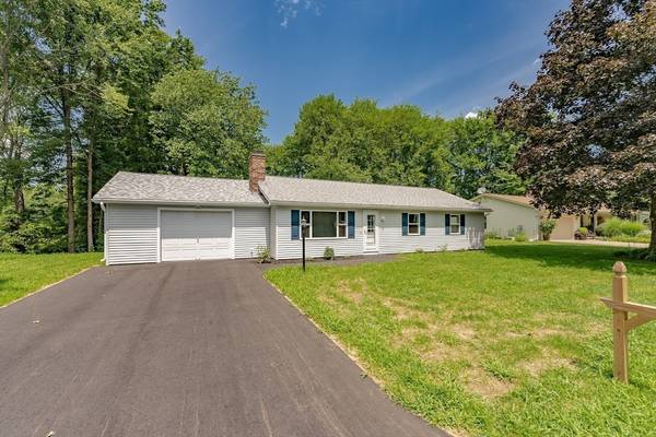 Deerfield, MA 01373,24 Elm Cir