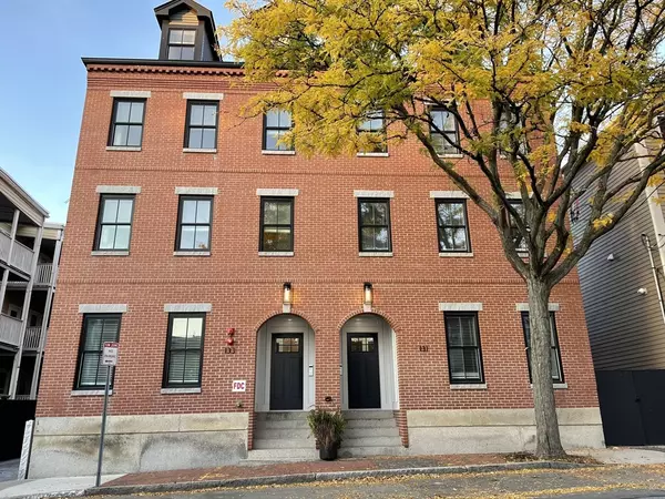 133 Spring St ##2, Cambridge, MA 02141