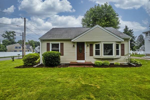 11 Ripley St, Wilbraham, MA 01095