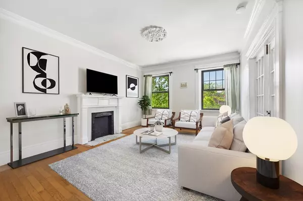 26 Medfield St #4, Boston, MA 02215