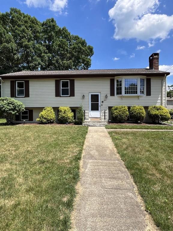 3 Sherman St, Attleboro, MA 02703