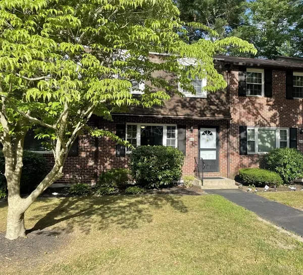 8-5 Treetop Lane #5, Kingston, MA 02364