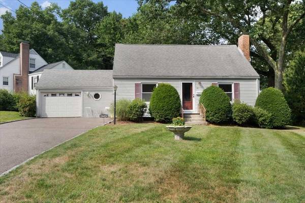 23 Marshall Rd, Natick, MA 01760