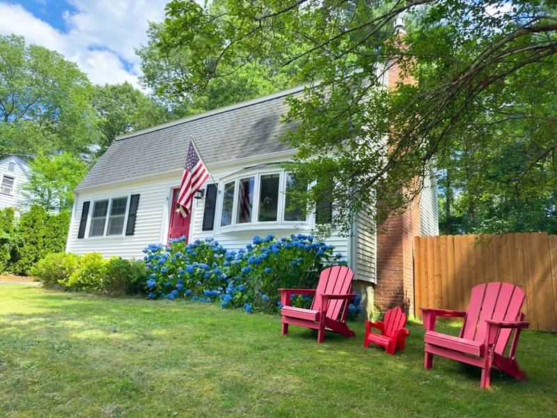 6 Barbara Rd, Kingston, MA 02364