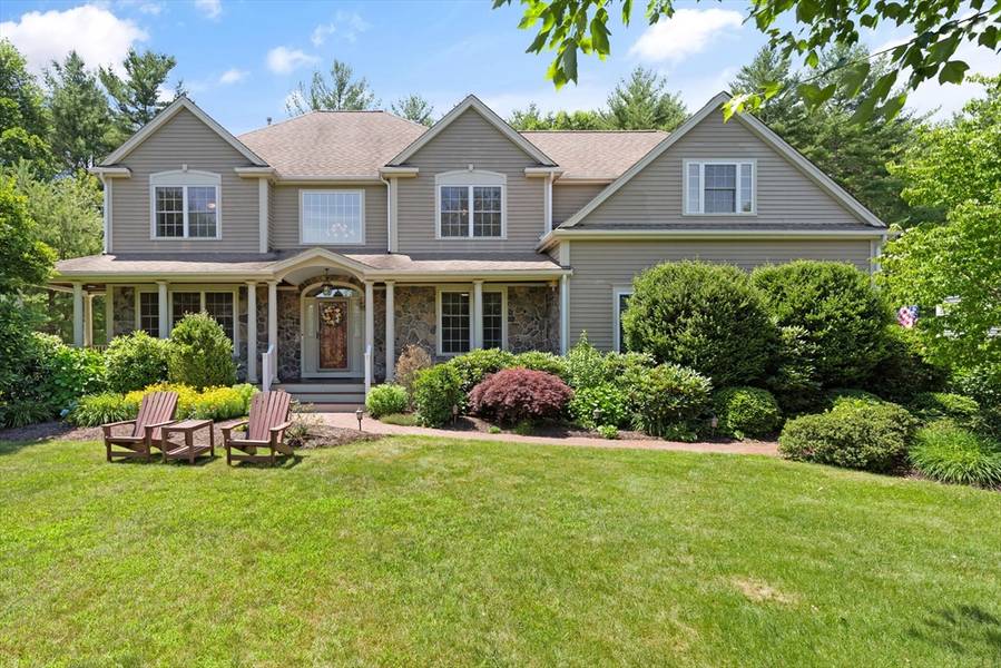 35 Tanglewood Dr, Easton, MA 02356