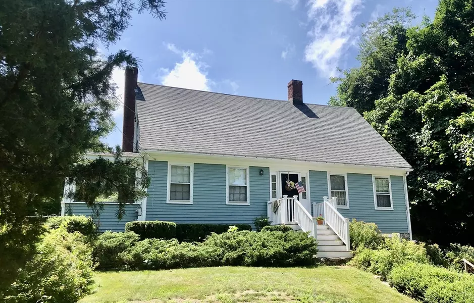 16 Hollett St, Scituate, MA 02066