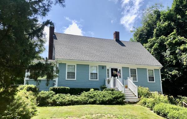 16 Hollett St, Scituate, MA 02066