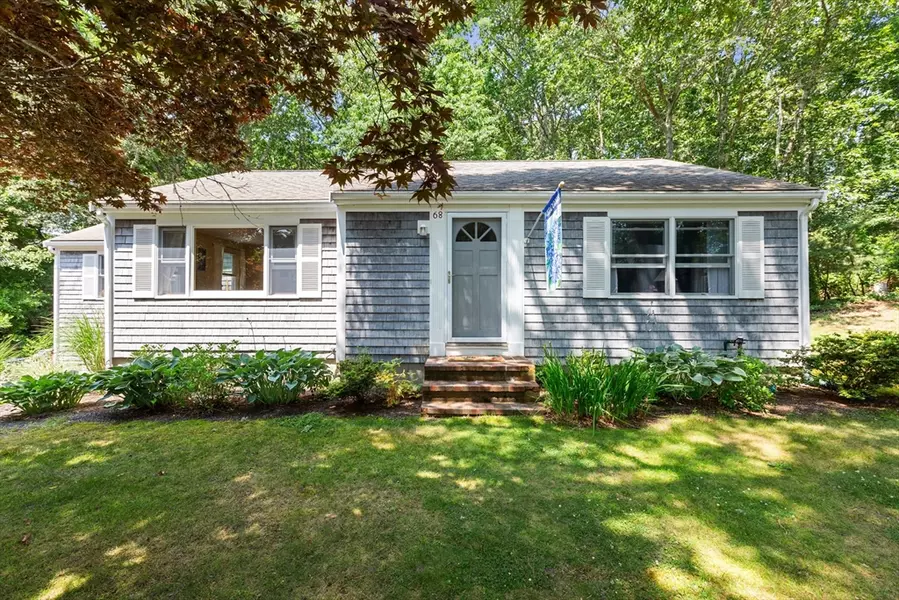 68 Freeboard Ln, Yarmouth, MA 02675