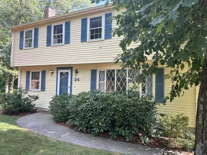 24 Montgomery Dr, Framingham, MA 01701