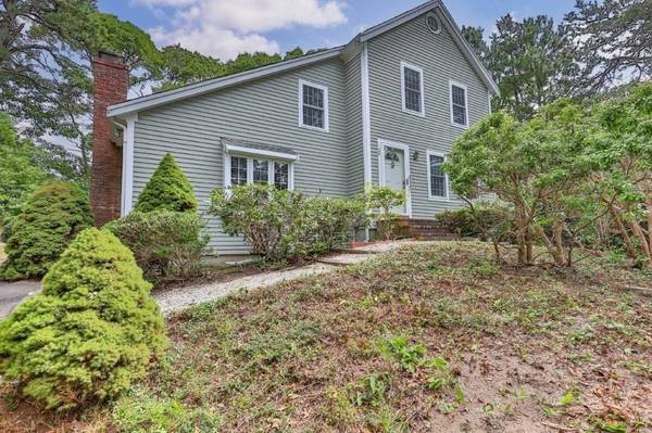 24 Suffolk Ave, Yarmouth, MA 02673