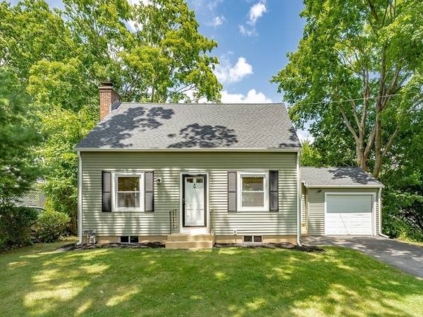 9 Crescent Hl, East Longmeadow, MA 01028