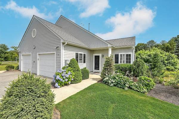 12 Village Way #12, Westport, MA 02790